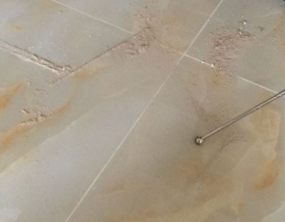 沧源瓷砖空鼓维修公司分享粘合剂选择不当在瓷砖铺贴过程中可能导致以下问题